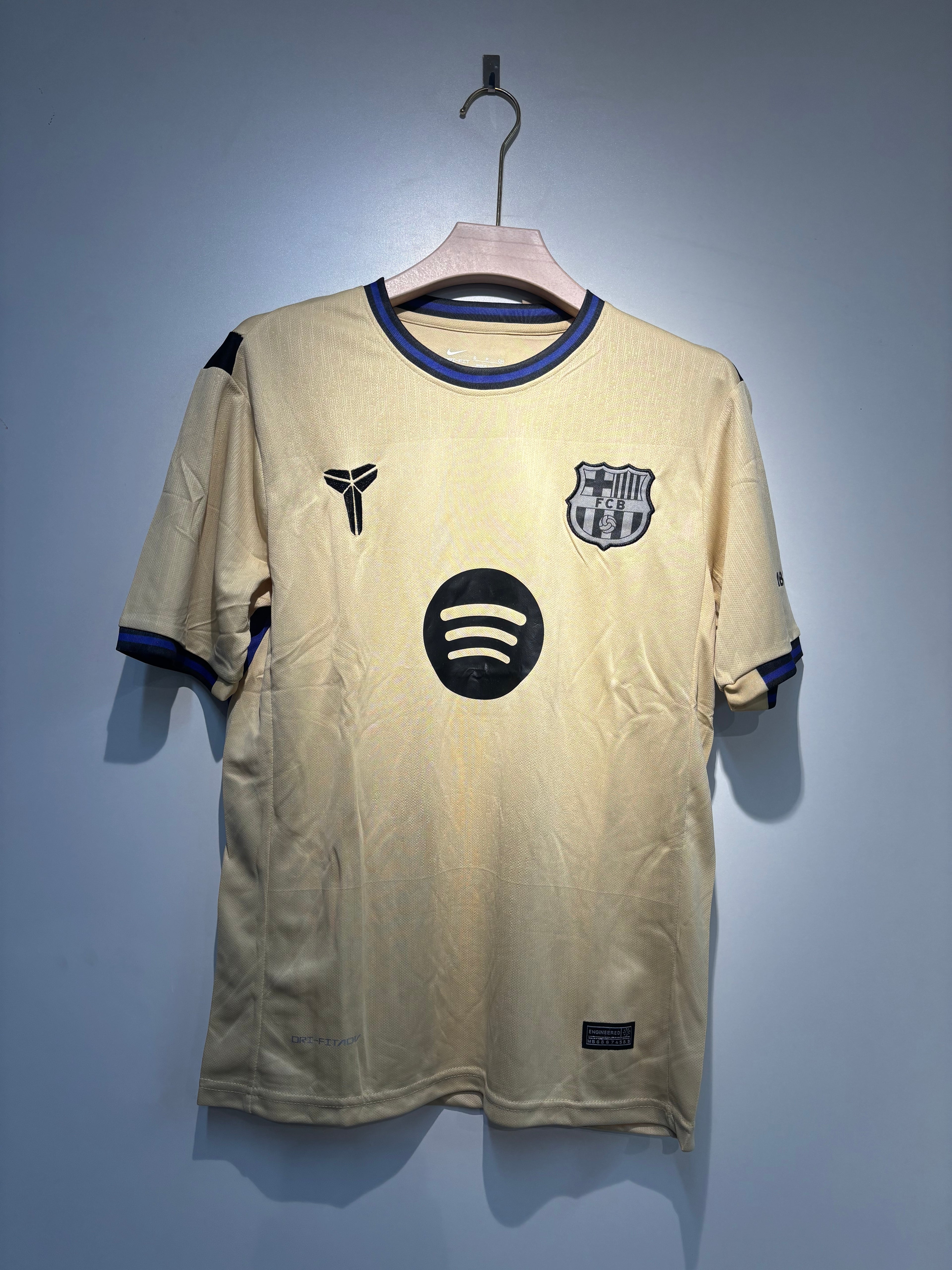 FC BARCELONA 2025-26 AWAY KIT